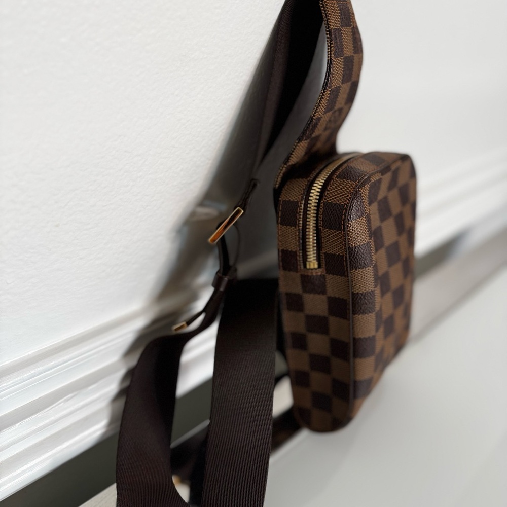 LOUIS VUITTON DAMIER EBENE GERONIMOS BUM BAG AUTHENTIC - Picture 3 of 17